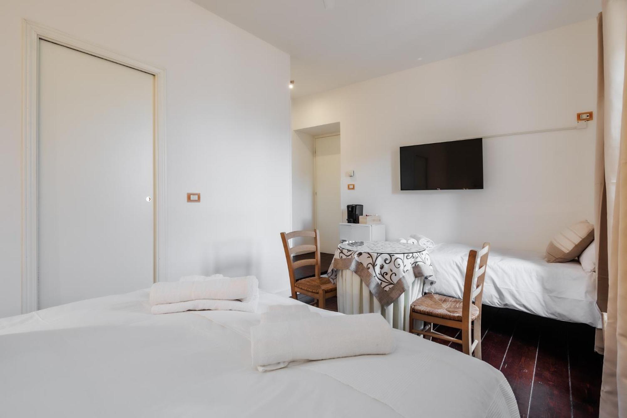 Bed and Breakfast La Torretta Тускания Экстерьер фото